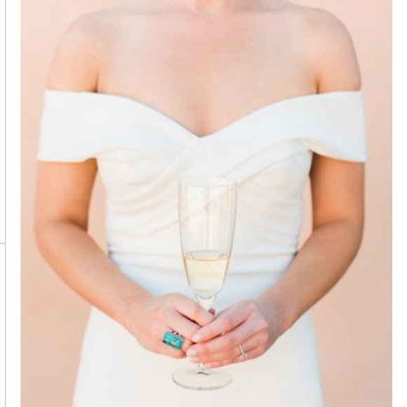 Meet your Posher, Josie - Picture 1 of 1